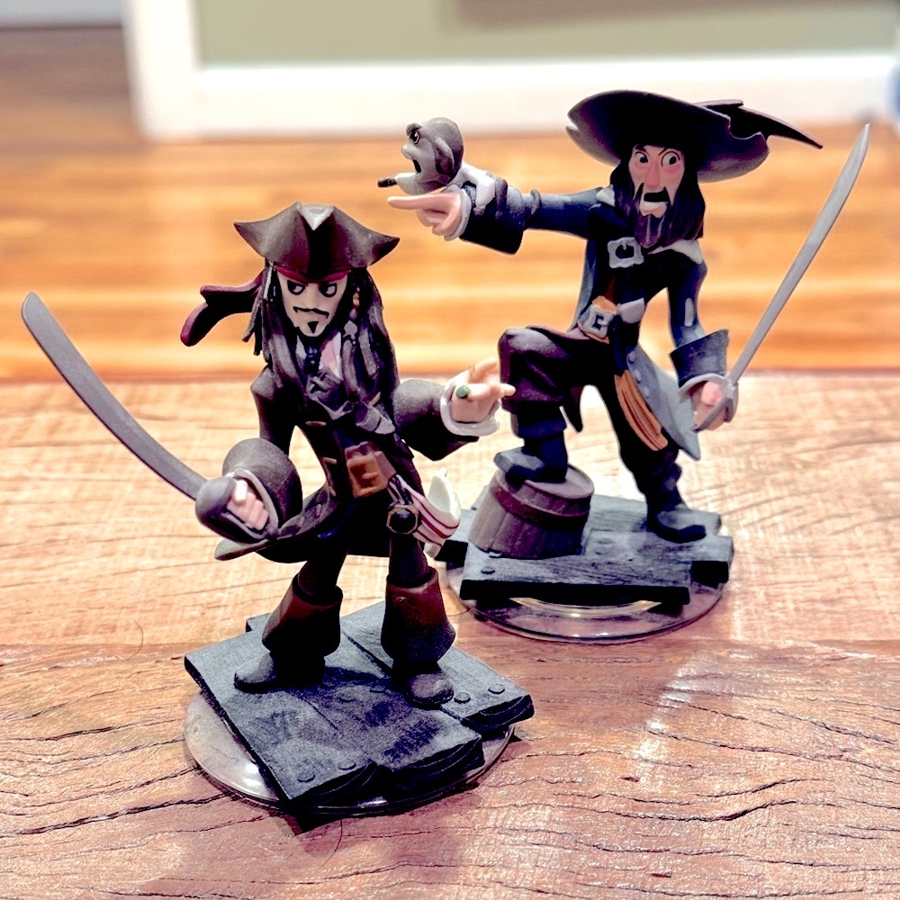 Disney Infinity Pirates of the Caribbean Captain Jack Sparrow & Barbossa figures